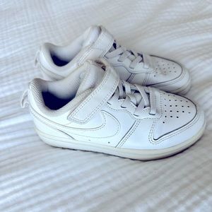 Used white Nike Court Borough Low 2. Velcro closure. Still has a lot of life!